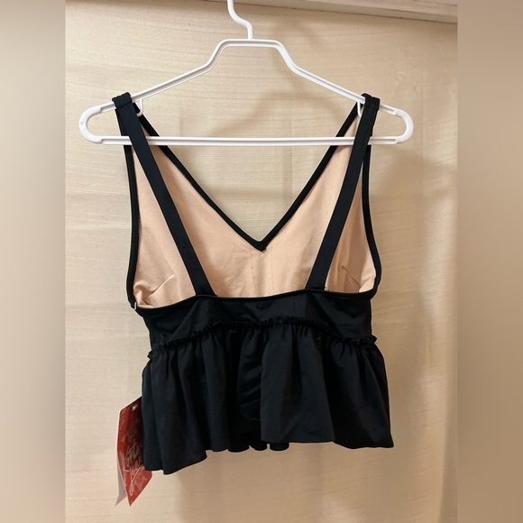 ⚫️ BOGO Black Sleeveless Peplum bathing suit Top size small - Picture 4 of 6